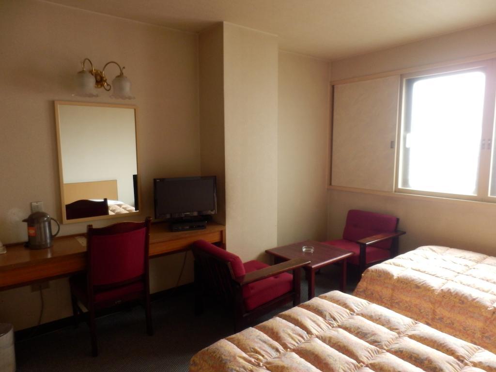 Oka Hotel Kanazawa Rom bilde